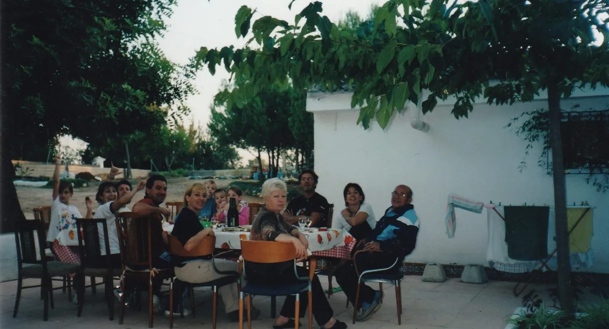 Baix la garrofera